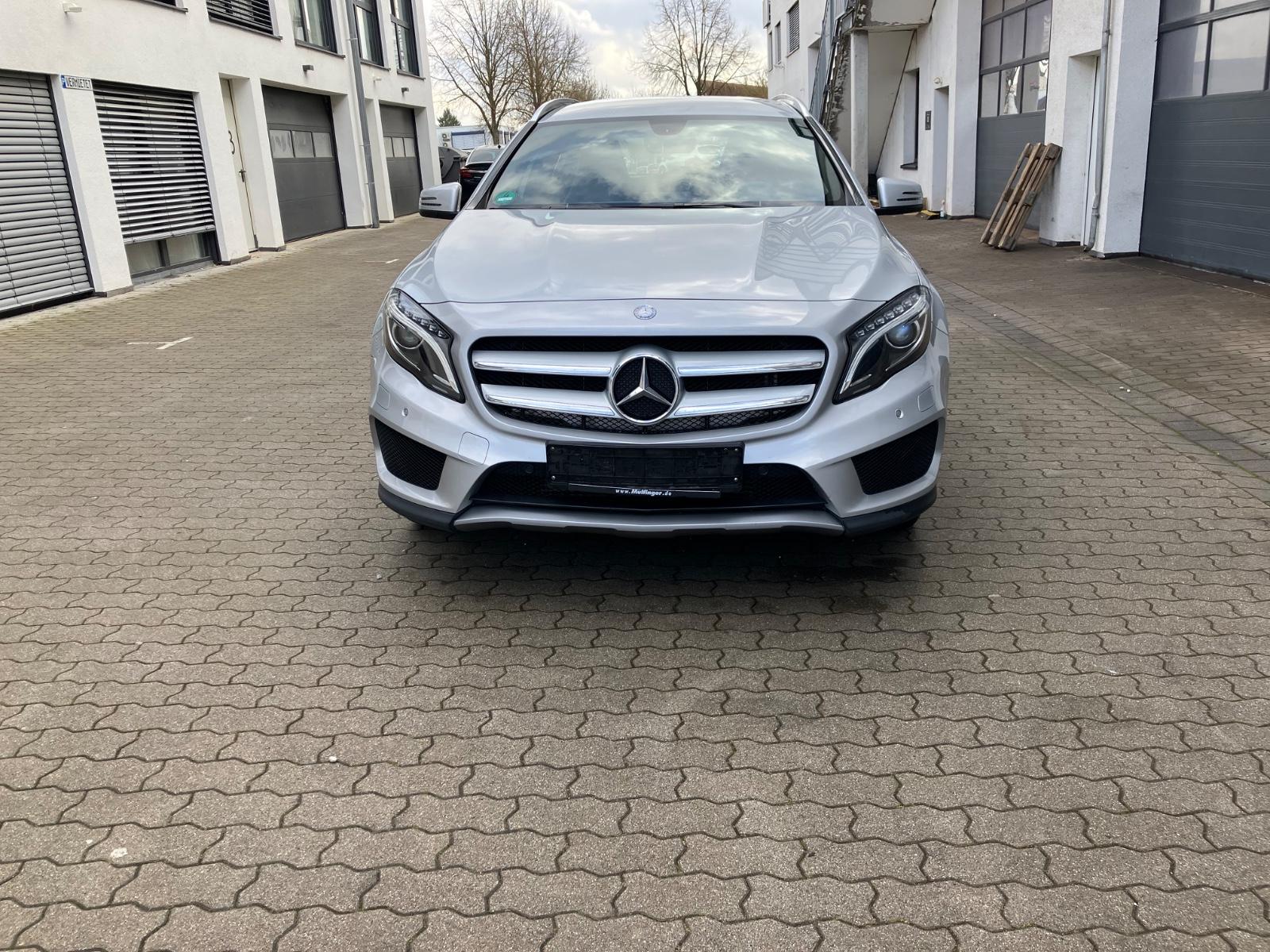 Mercedes-Benz GLA 180 GLA GLA 180 Street Style
