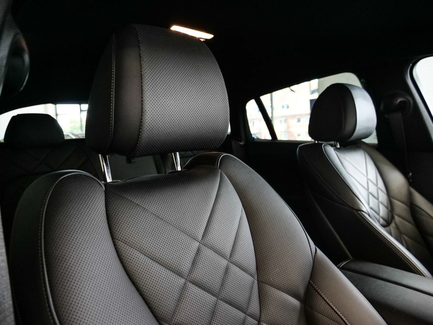 BMW X6 xDrive30d Aut Nav LED AHK Parkass+RFK 19" foto 17