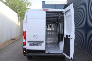 Fotografie des Opel Movano 2.2 D L3H2 2WD VA verstärkt Edition