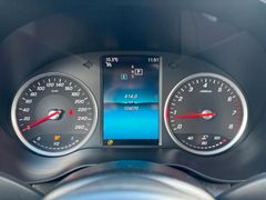 Fahrzeugabbildung Mercedes-Benz C 180 T CGI Navi Sitzh Alu LED el.Klappe 2.Hand