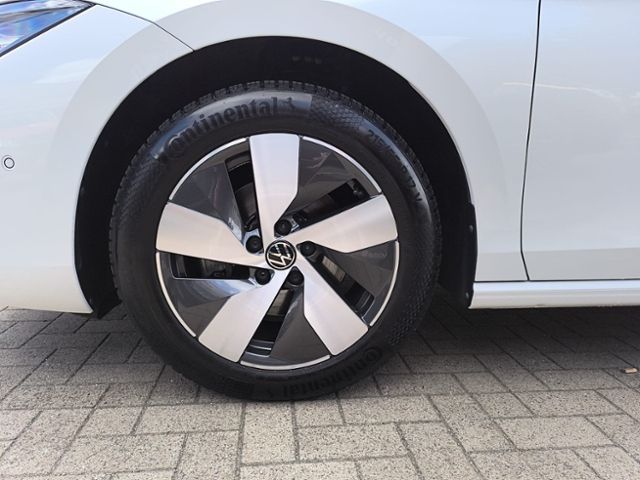 Fahrzeugabbildung Volkswagen Passat Variant 1.5 eTSI DSG Business LED ACC NAV
