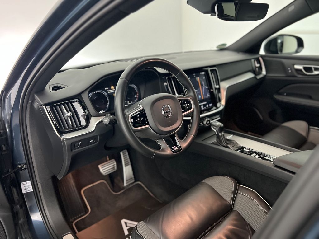 VOLVO V60 R Design / 310PS / NUR 96.tKM / 2.HD / HK / VOLVO V60 R Design / 310PS / NUR 96.tKM / 2.HD / HK /
