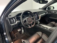 VOLVO V60 R Design / 310PS / NUR 96.tKM / 2.HD / HK / VOLVO V60 R Design / 310PS / NUR 96.tKM / 2.HD / HK /