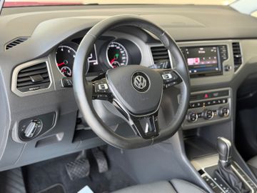 Volkswagen Golf - 10