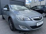 Opel Astra J 1.6 Automatik Design Edition+1.Hand+Temp - Opel Astra: Design Edition