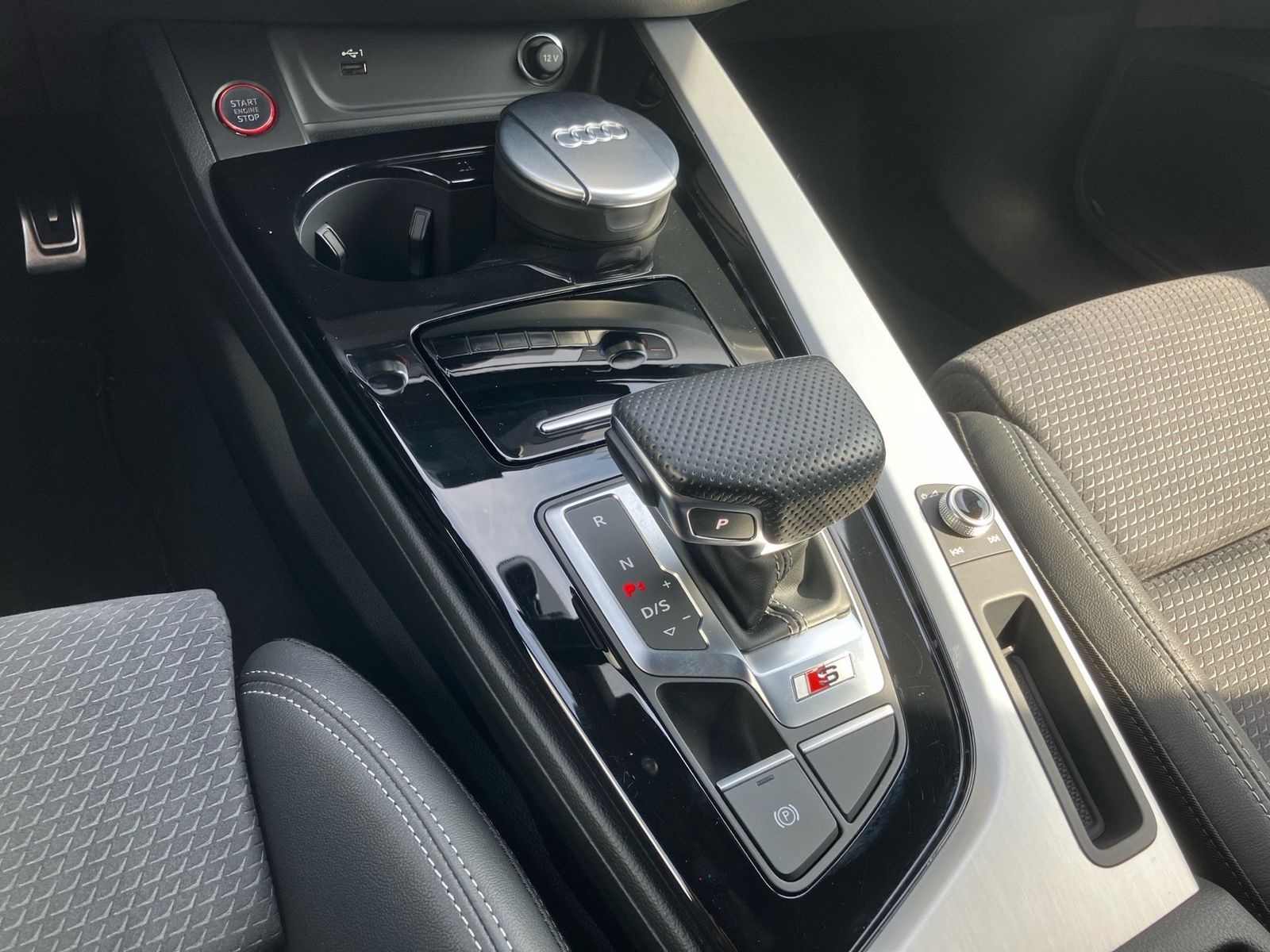 Audi S4 - Bild 14