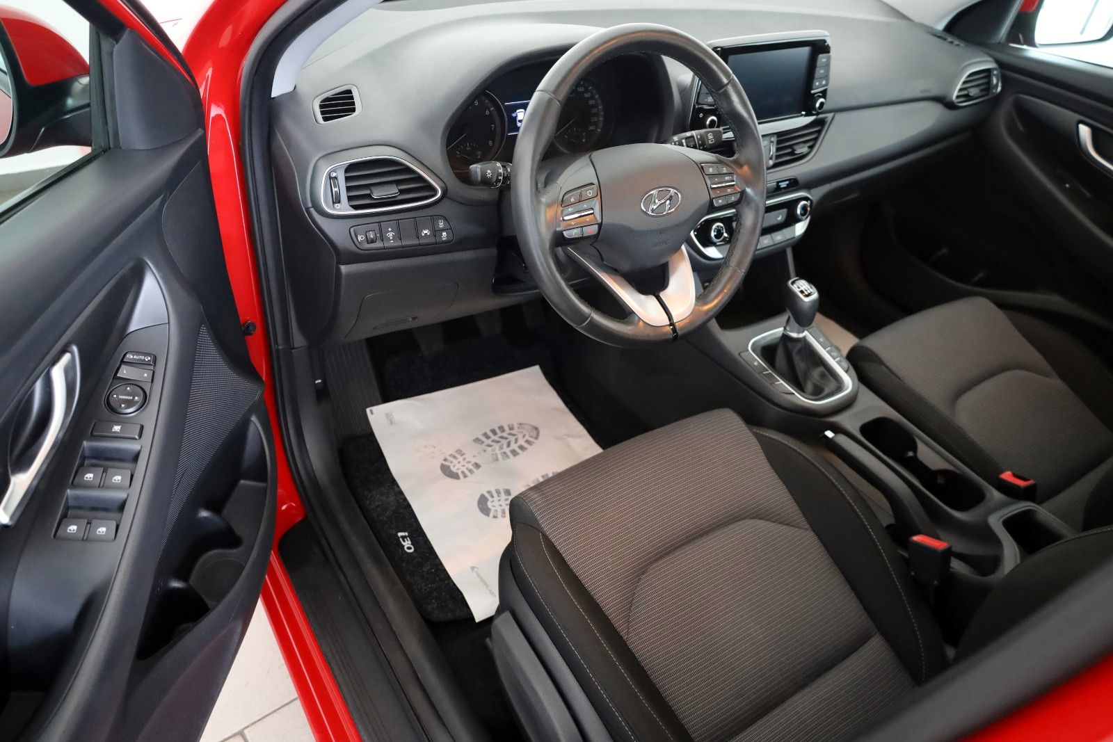 Fahrzeugabbildung Hyundai i30 1.4 Trend Navi,Kamera,SH, Spurhalte, CarPlay