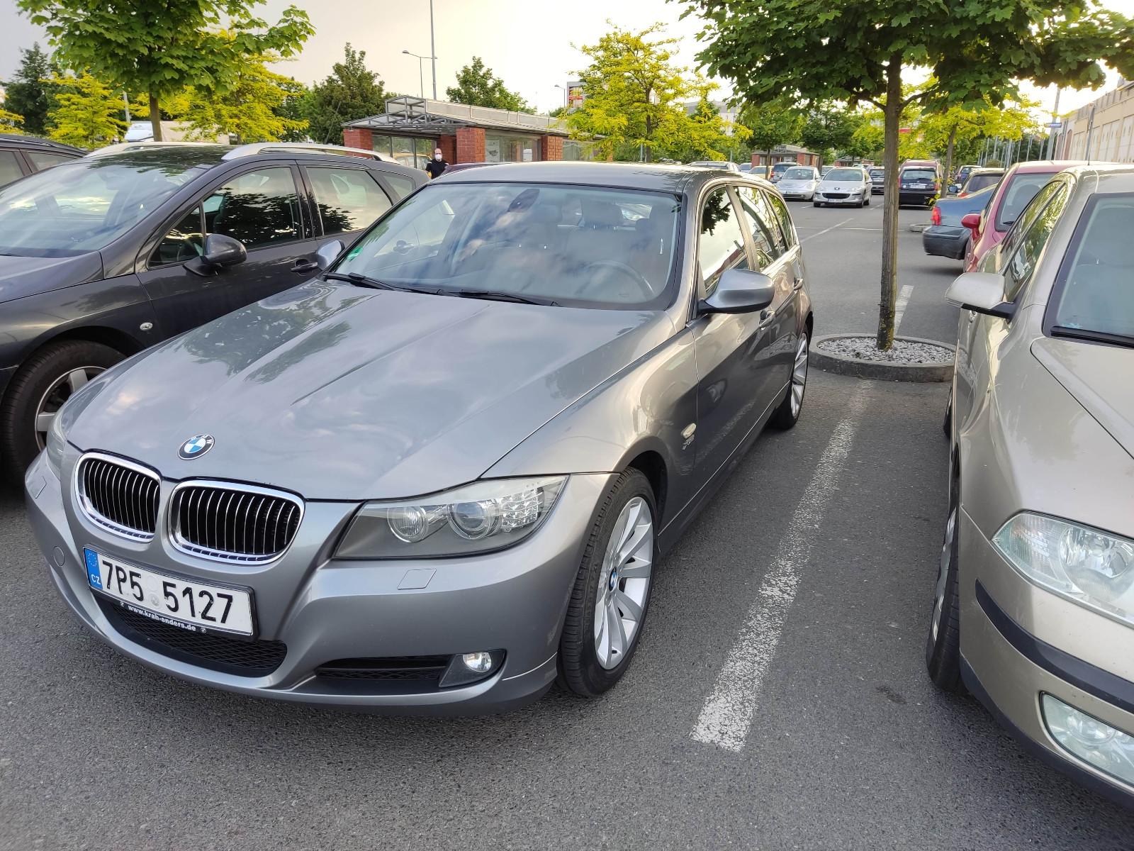 BMW 330, 2010