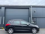 Peugeot 207 SW Premium 1.6*NUR 80TKM*KLIMA*CAM*PANORAMA - Peugeot 207 aus 2011: SW