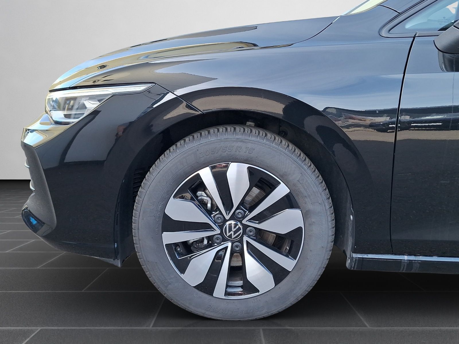 Volkswagen Golf - Bild 9