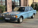 Mercedes-Benz 200 W123 2-HAND TOP ZUSTAND - Mercedes-Benz 200 Oldtimer mit Diesel-Antrieb