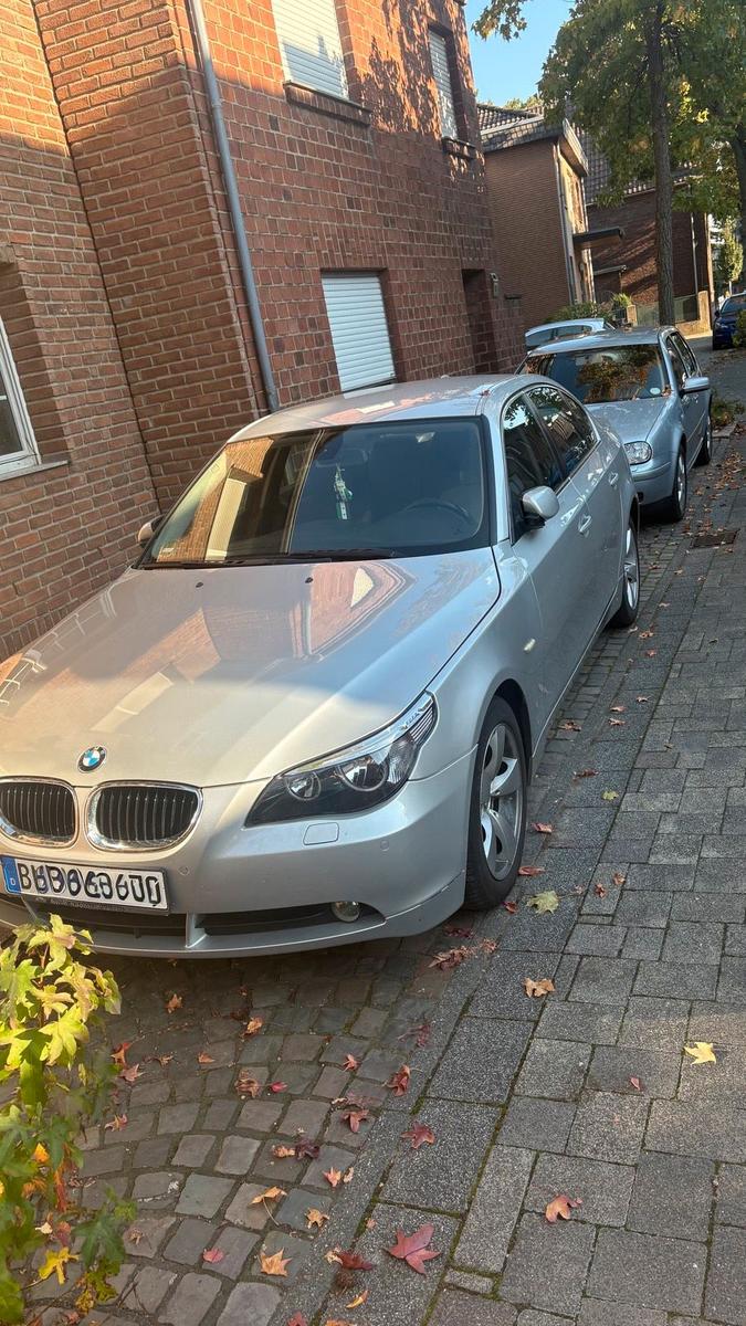 BMW 525