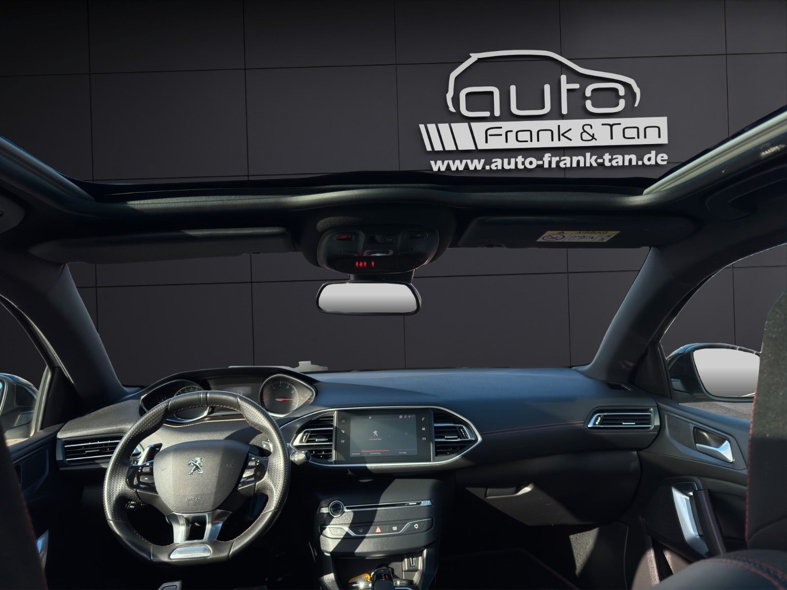 Fahrzeugabbildung Peugeot 308 Allure*GT-Line*Rkü*Keyless*Pano*Navi*Mirrorl