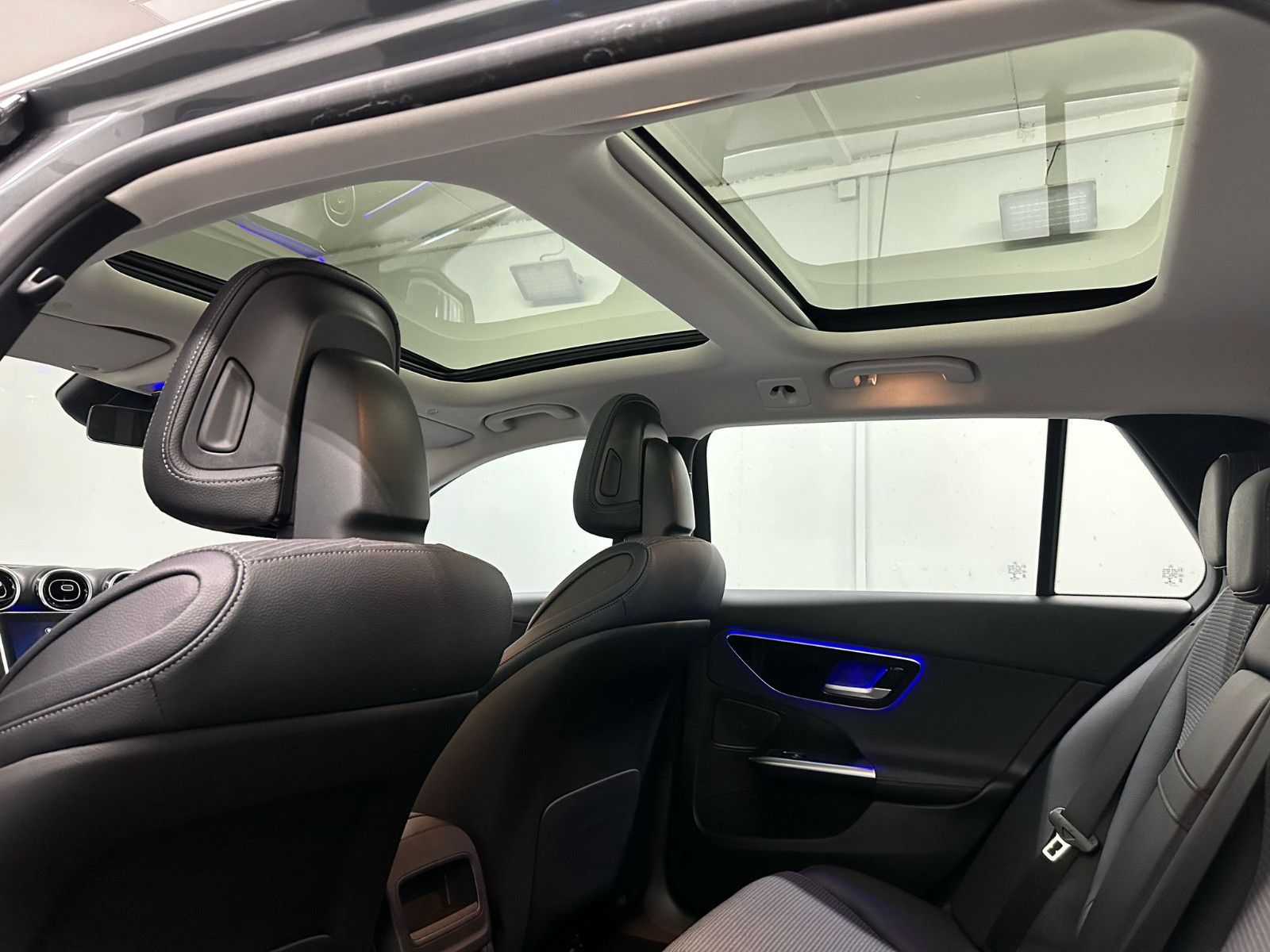 Fahrzeugabbildung Mercedes-Benz C 220 d T Autom. AVANTGARDE*PANO*KAMERA*LED*SPUR