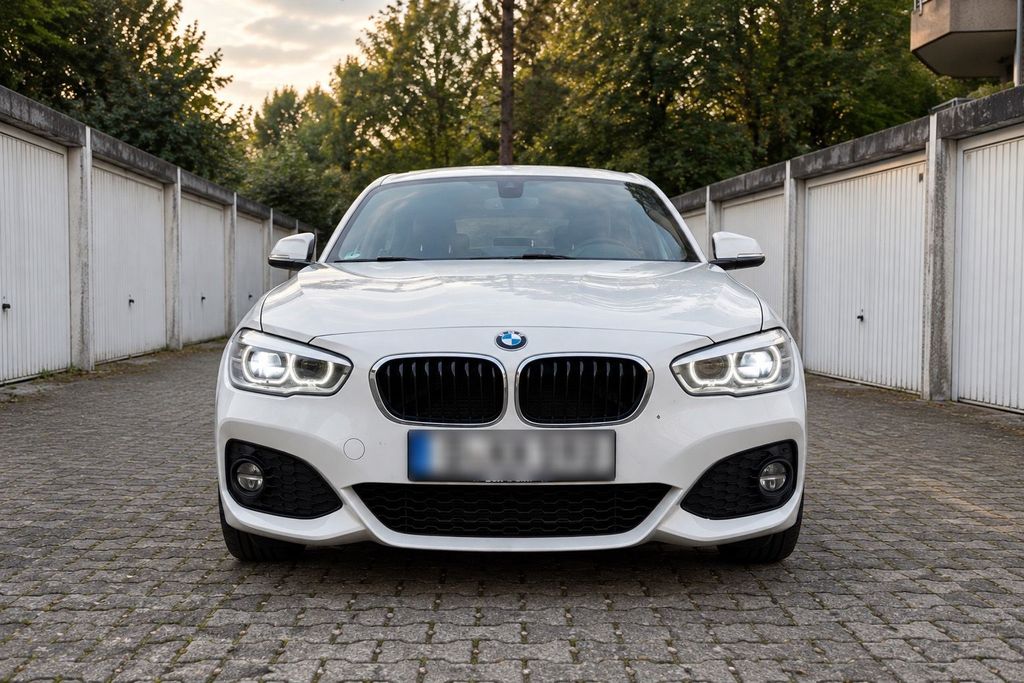 Image of BMW 120