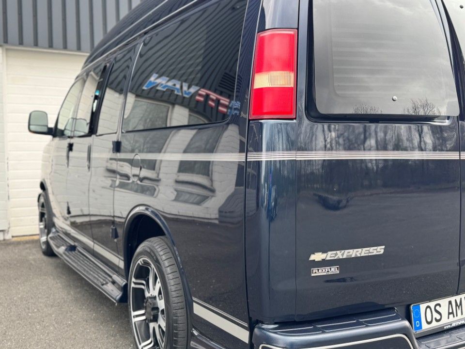 Fahrzeugabbildung Chevrolet Express Chevy Conversion Van 5.3 Vortec