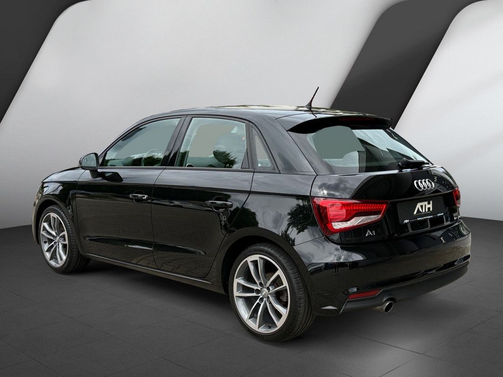 Fahrzeugabbildung Audi A1 Sportback 1.0 TFSI design