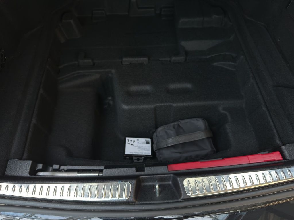 Fahrzeugabbildung Mercedes-Benz C 220 d T-Modell AMG Line*Night Paket*AHK*360
