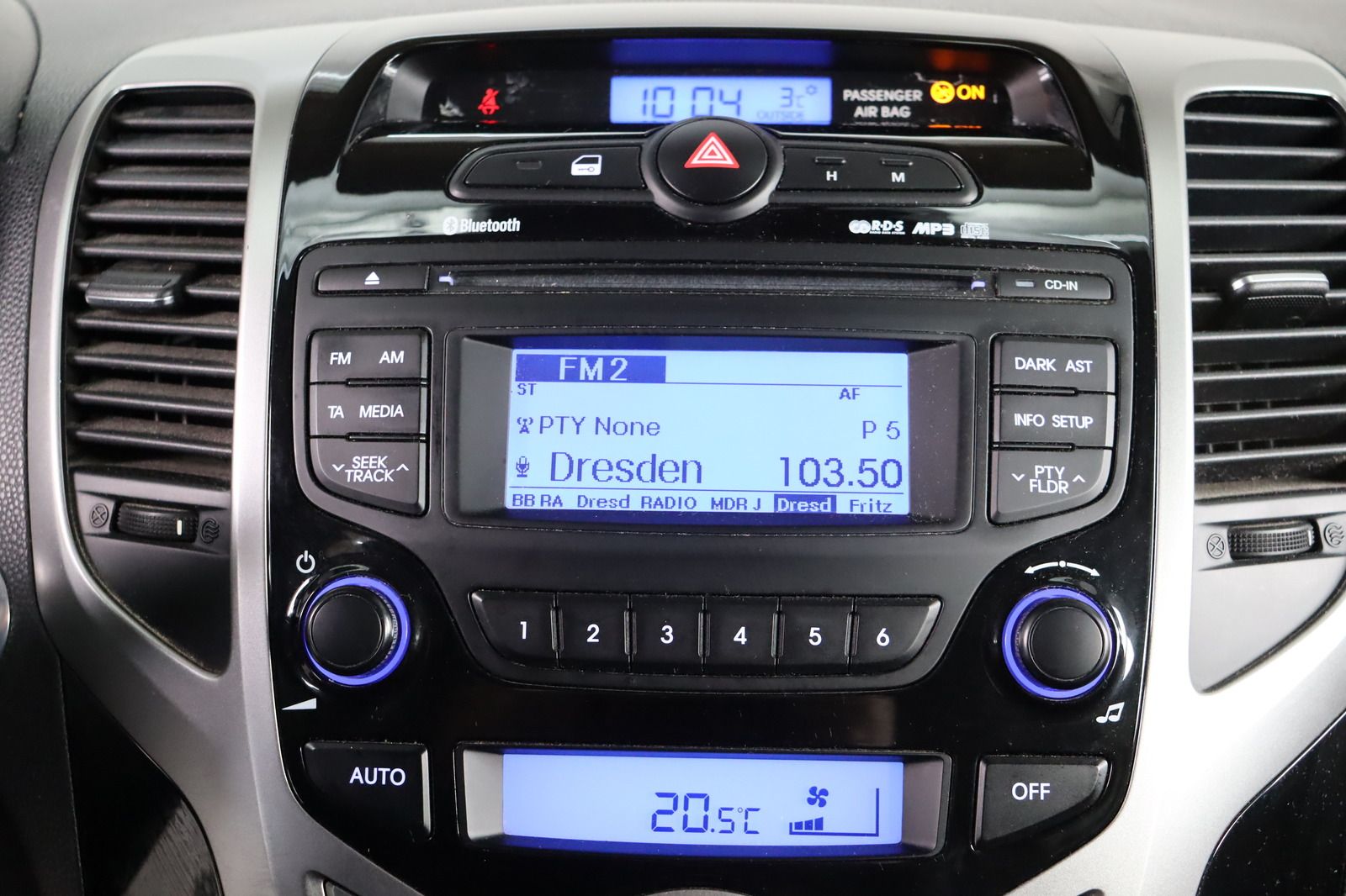 Fahrzeugabbildung Hyundai ix20 * HU/AU bis 06.2028 * 8-fach bereift Comfor