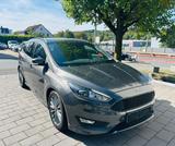 Ford Focus Turnier ST-Line - Ford Focus mit Benzin-Antrieb