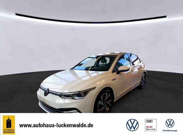 Volkswagen Golf VIII 1.5 TSI Style DSG *R-CAM*NAVI*ACC*