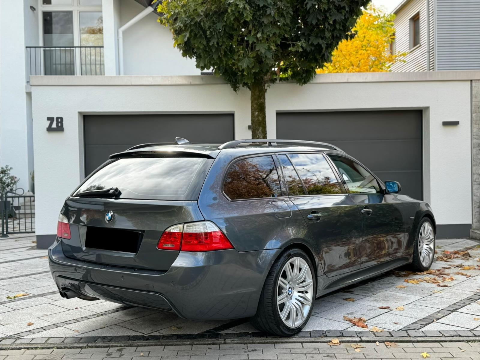 BMW 525 2007 — двигун 2.497 cm³, 197 HP (145kW)
