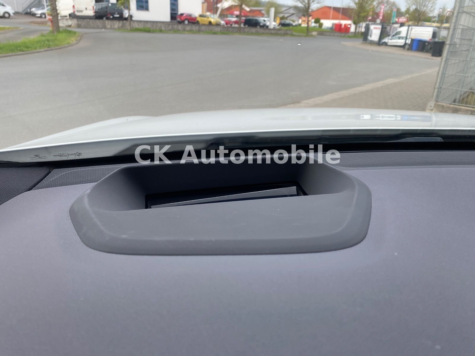 Fahrzeugabbildung BMW 640d GT xDrive Luxury Line/Navi/Head-Up/Pano/LED