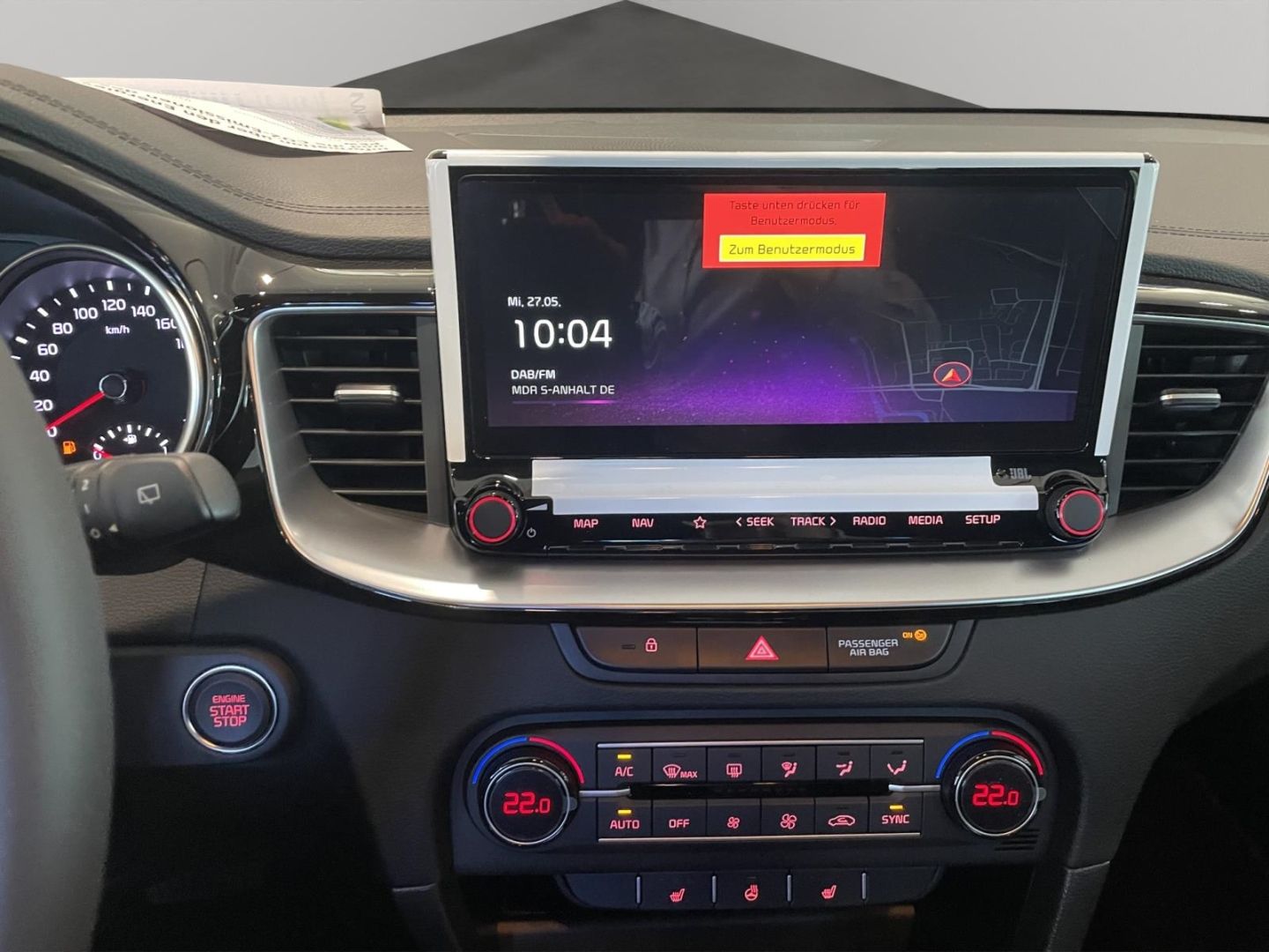 Fahrzeugabbildung Kia Ceed Ultimate SpurhalteASS Tempomat totWinkelASS