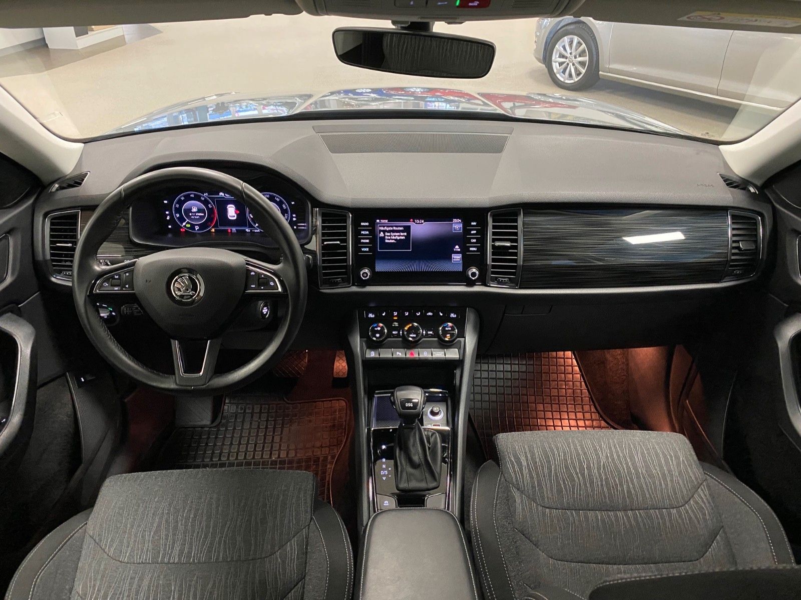 Fahrzeugabbildung SKODA Kodiaq 1.5 TSI DSG STYLE+MATRIX+NAVI+AHK+1.HAND+