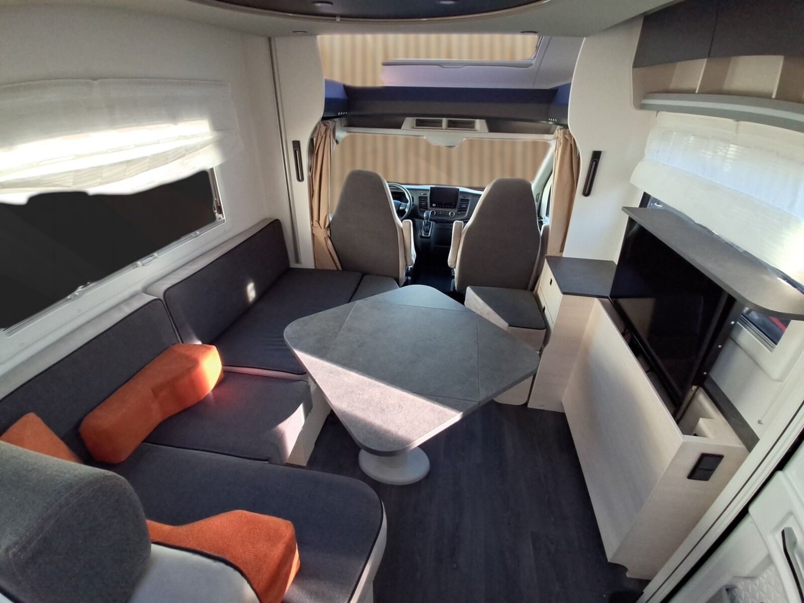 Fahrzeugabbildung Chausson Teilintegriert 660 Solar, Markise, Lithium, RK