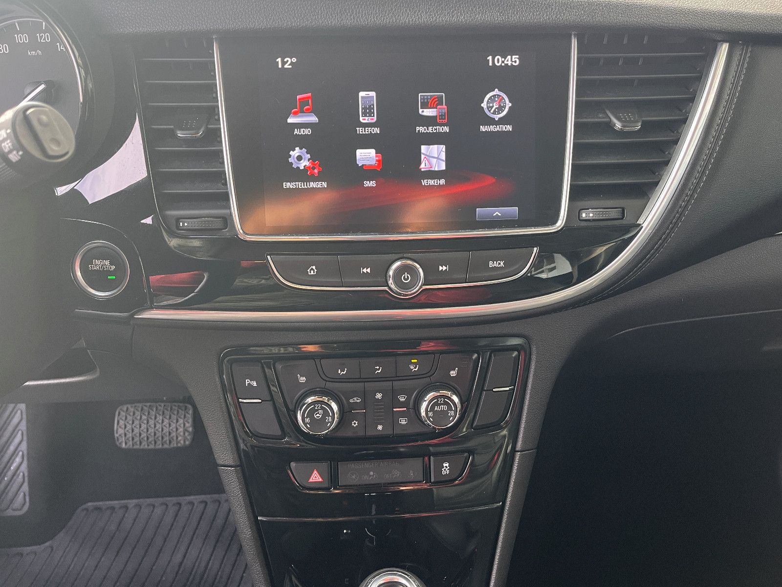 Fahrzeugabbildung Opel Mokka X Innovation 1.4 Automatik