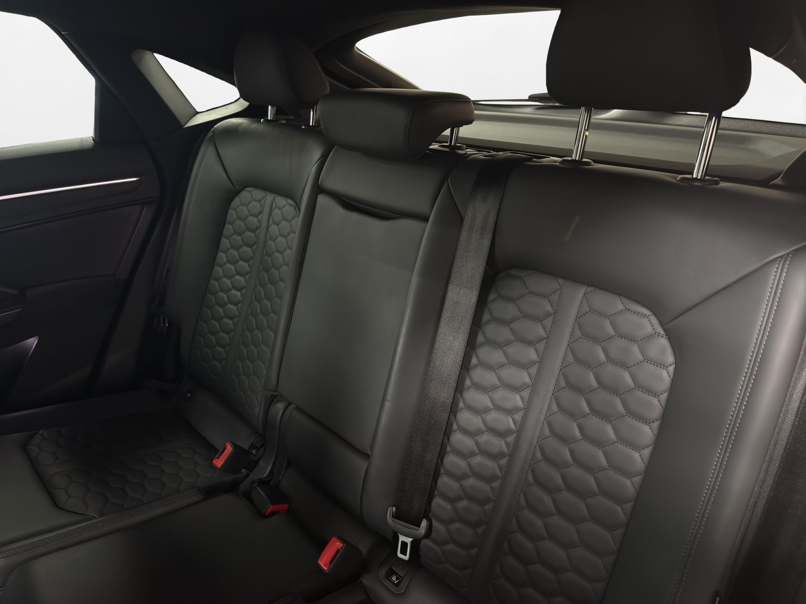 Audi RSQ3 - Bild 18