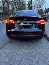 Tesla Model Y Long Range AWD *Garantie* Ultraschall - Tesla Model Y in Hamburg
