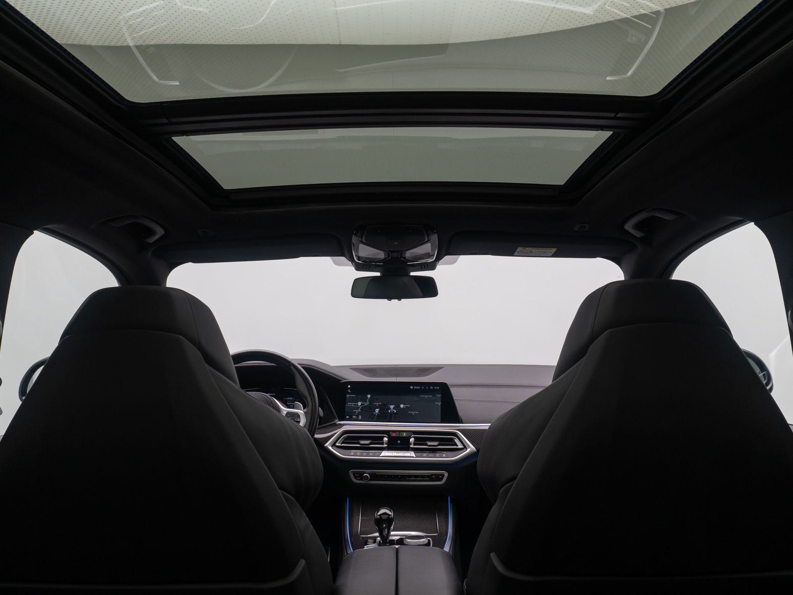 Fahrzeugabbildung BMW X5 xD45e M Sport HUD 360°Laser DAB SkyLounge H/K