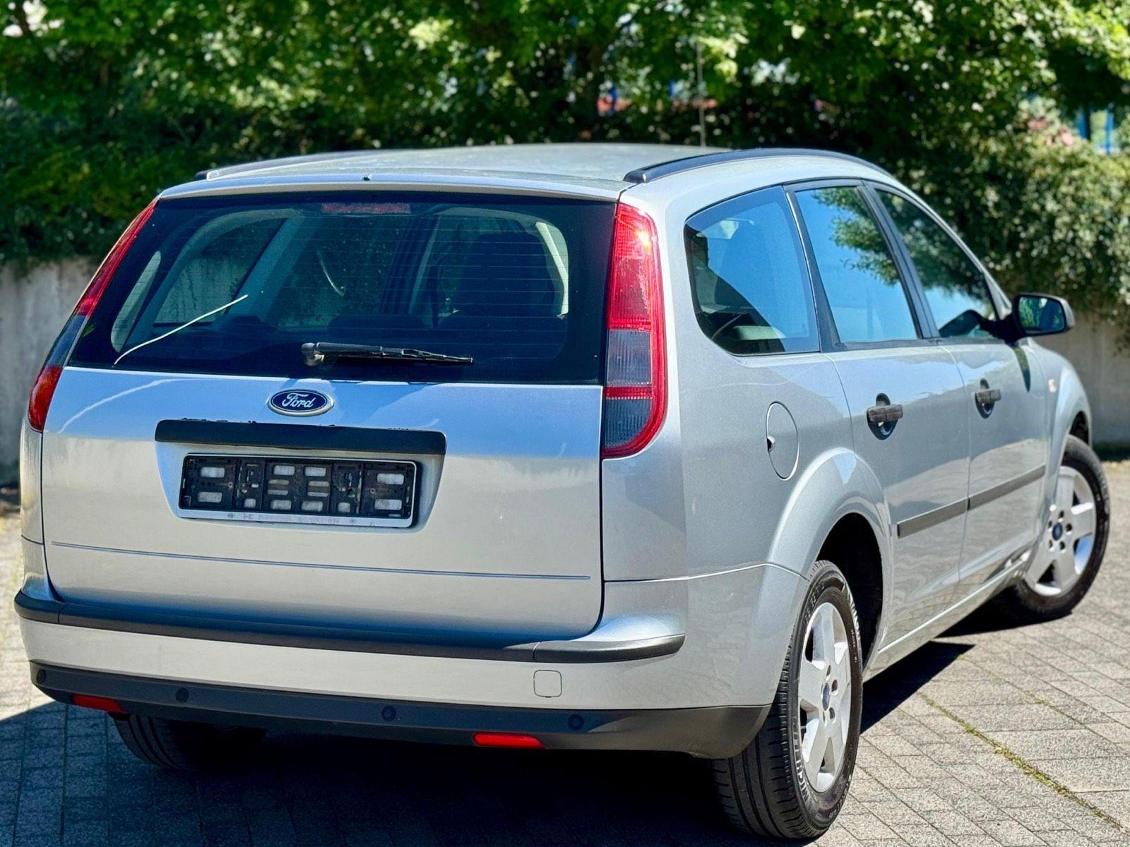 Ford Focus 2005 — photo 7