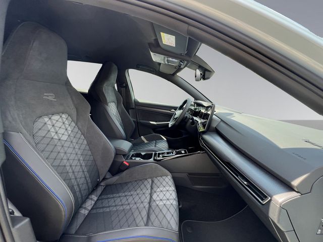 Golf VIII Variant R-Line 1.5 eTSI DSG