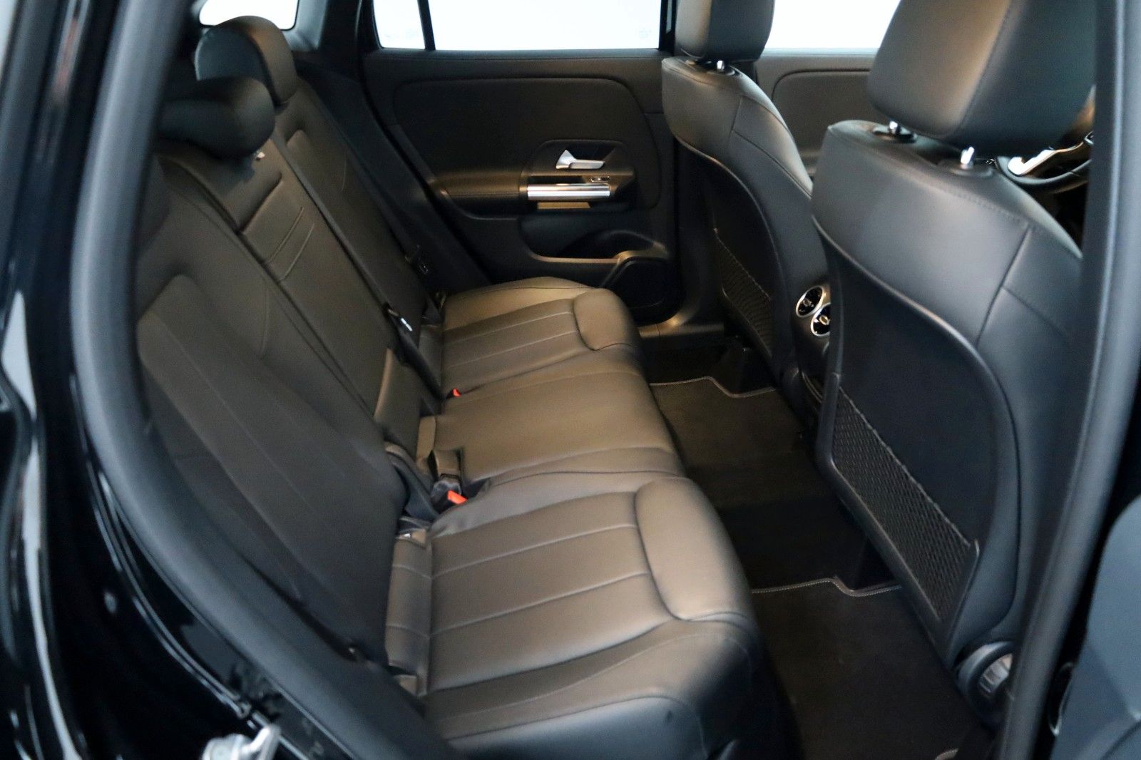 Fahrzeugabbildung Mercedes-Benz GLA 200 Progressive,Leder,Navi,LED,SH,Kamera,