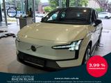 Volvo EX30 PURE ELECTRIC RWD PLUS WINTERPAK+MET+LM19+ - Volvo EX30: Plus