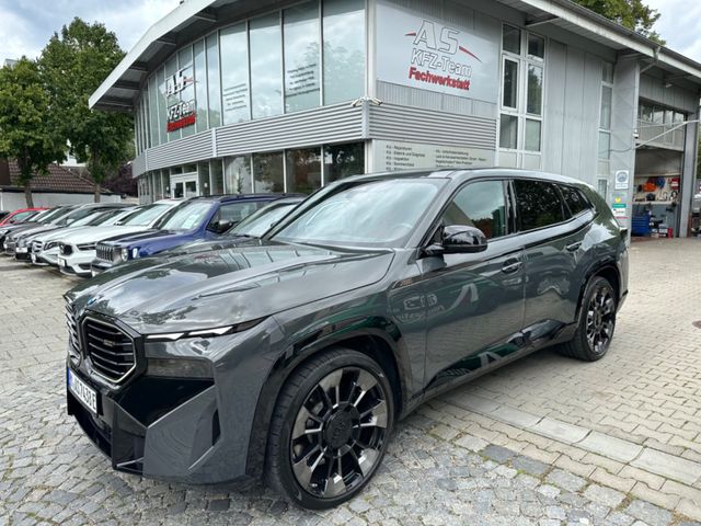 BMW XM 4.4 360° AHK MASSAGE HEAD-UP 23″ B&W CARBON