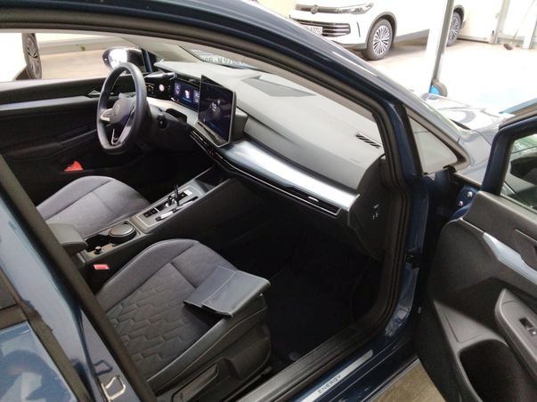 Golf VIII 1.5 TSI eHYBRID LIFE ENERGY LED+PANO+K