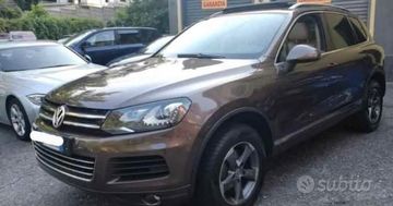 Volkswagen Touareg - 1