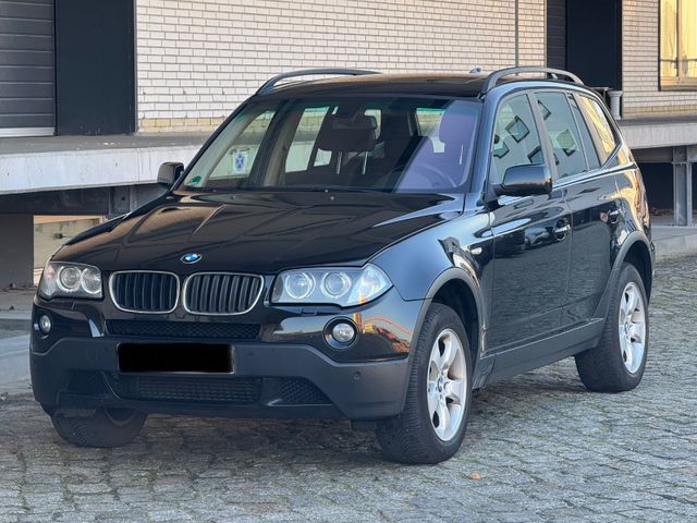 BMW X3 xDrive 20d Automatik*Allrad*Panorama