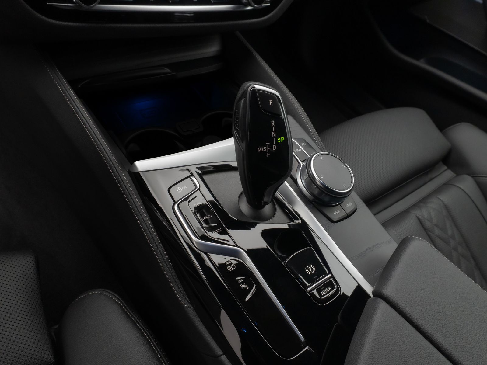 Fahrzeugabbildung BMW 530e xD M Sport Kamera H/K DAB Individual Alarm