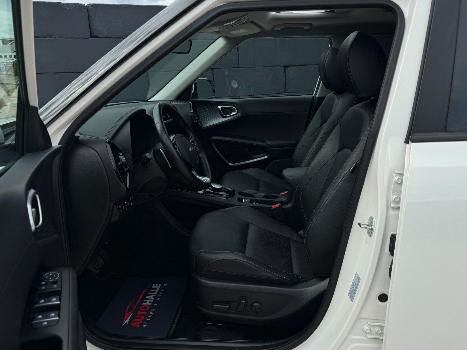 Fahrzeugabbildung Kia e-Soul Spirit Pano CarPlay H&K CAM ACC SHZ SBL