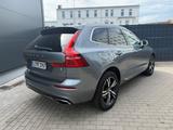 Volvo XC60 B5 AWD R Design Geartronic R Design - Volvo XC60 mit Diesel-Antrieb: Alcantara