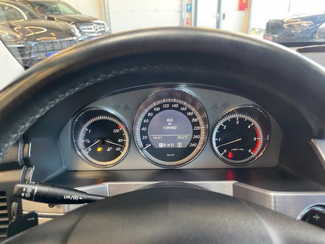 MYAUTOCENTER – Gebraucht- und Jahreswagen mit Werkstattservice in Pfaffenhofen Mercedes-Benz GLK 350 CDI 4Matic *NAVI*BI-XENON*SZHZ*PDC*TEMPO
