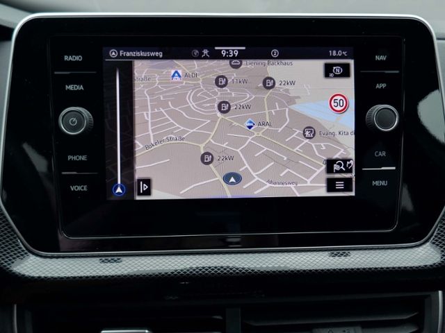 Fahrzeugabbildung Volkswagen T-Cross R-Line 1.0 TSI DSG | LED RFK ACC Navi