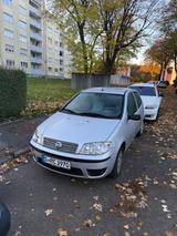 Fiat Punto 1.2 8V Classic Classic - Fiat Punto Gebrauchtwagen in Stuttgart