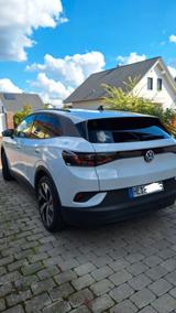 Volkswagen ID.4 Pro 77 kWh 150 kW Pro mit Infotainm.P. Pro - VW ID.4 von privat