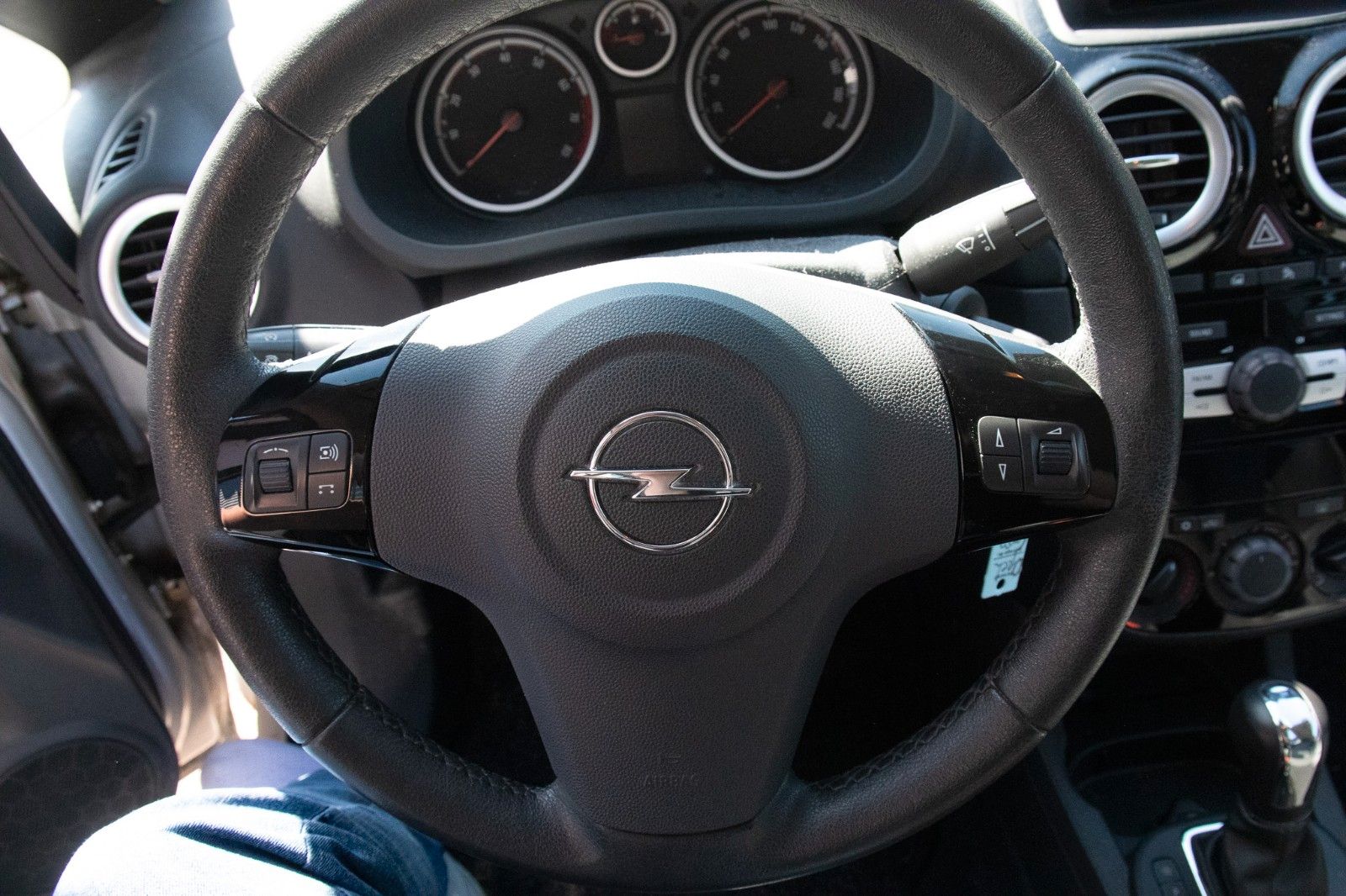 Fahrzeugabbildung Opel Corsa D Innovation "110 Jahre"Auto.*Klima*Sitzh.